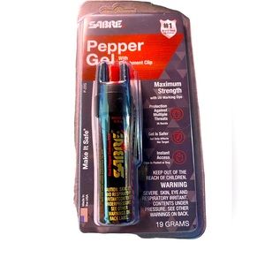 SABRE | Compact Pepper Gel with Clip, Maximum Strength, Black